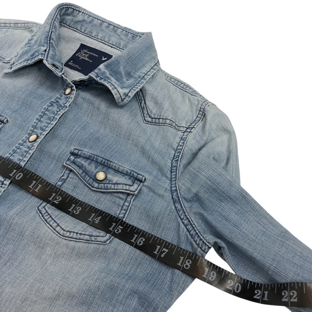 American Eagle Light Wash Denim Pearl Snap Shirt Size 8 Western Cowgirl Rodeo - Picture 9 of 14